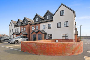 Photo 32- click for photo gallery